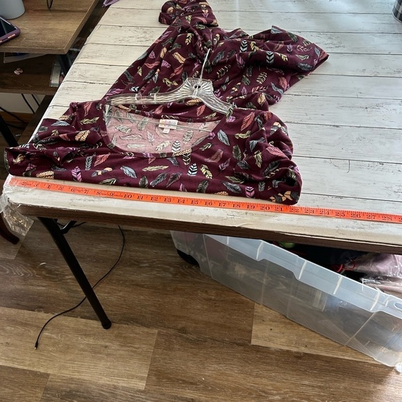 Lularoe Nicole dress 2XL all over novelty print feathers - Picture 7 of 8